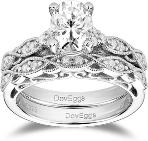 (size 4.75) Doveggs 1.5ct oval pave vintage moissanite engagement ring (engagement ring only)