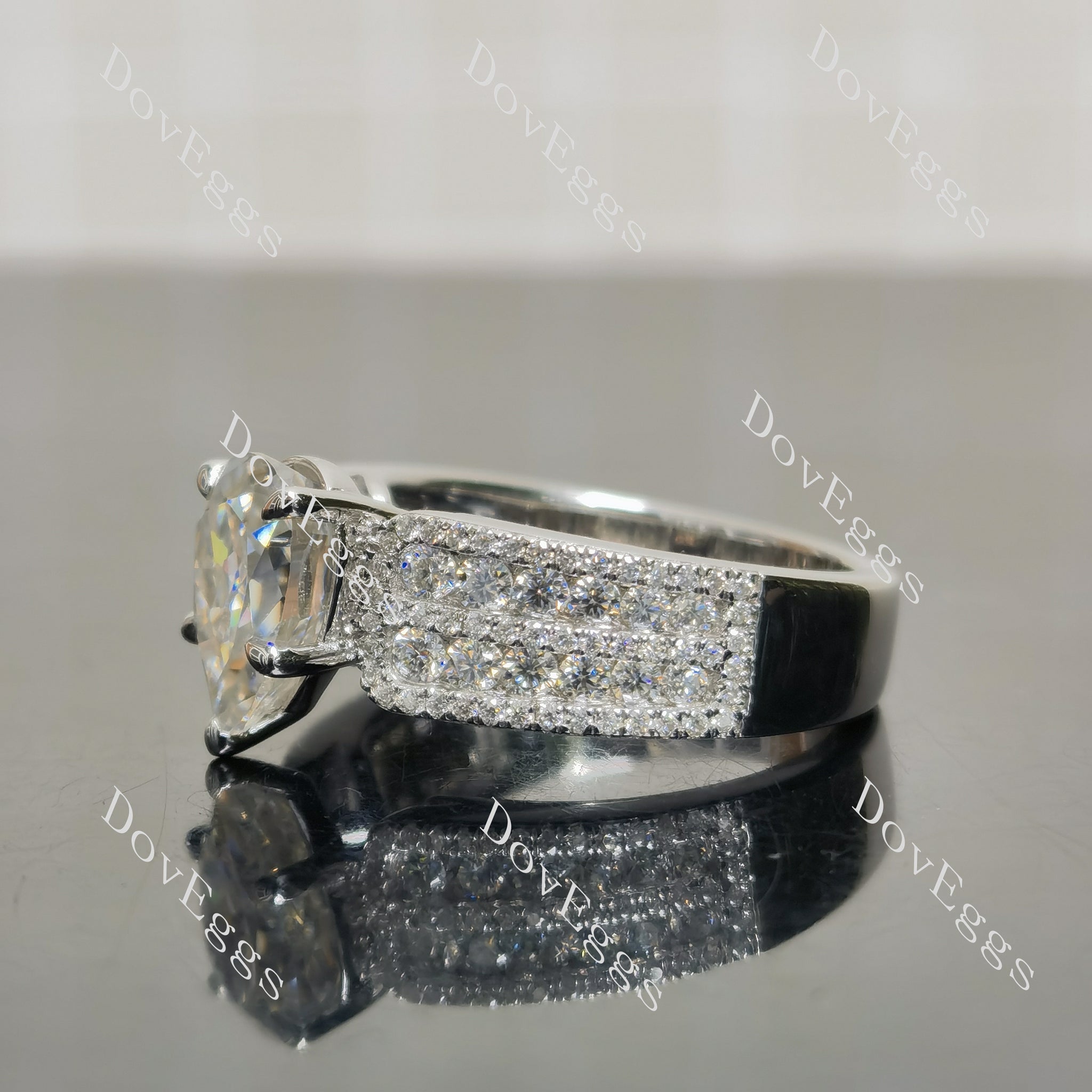 (size 7) Doveggs sterling silver 3ct Pear moissanite engagement ring