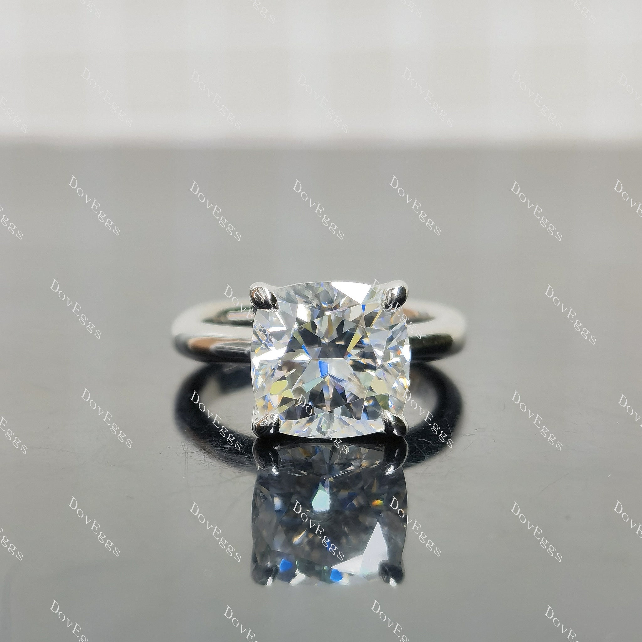 (size 5) Doveggs sterling silver 4ct cushion moissanite engagement ring