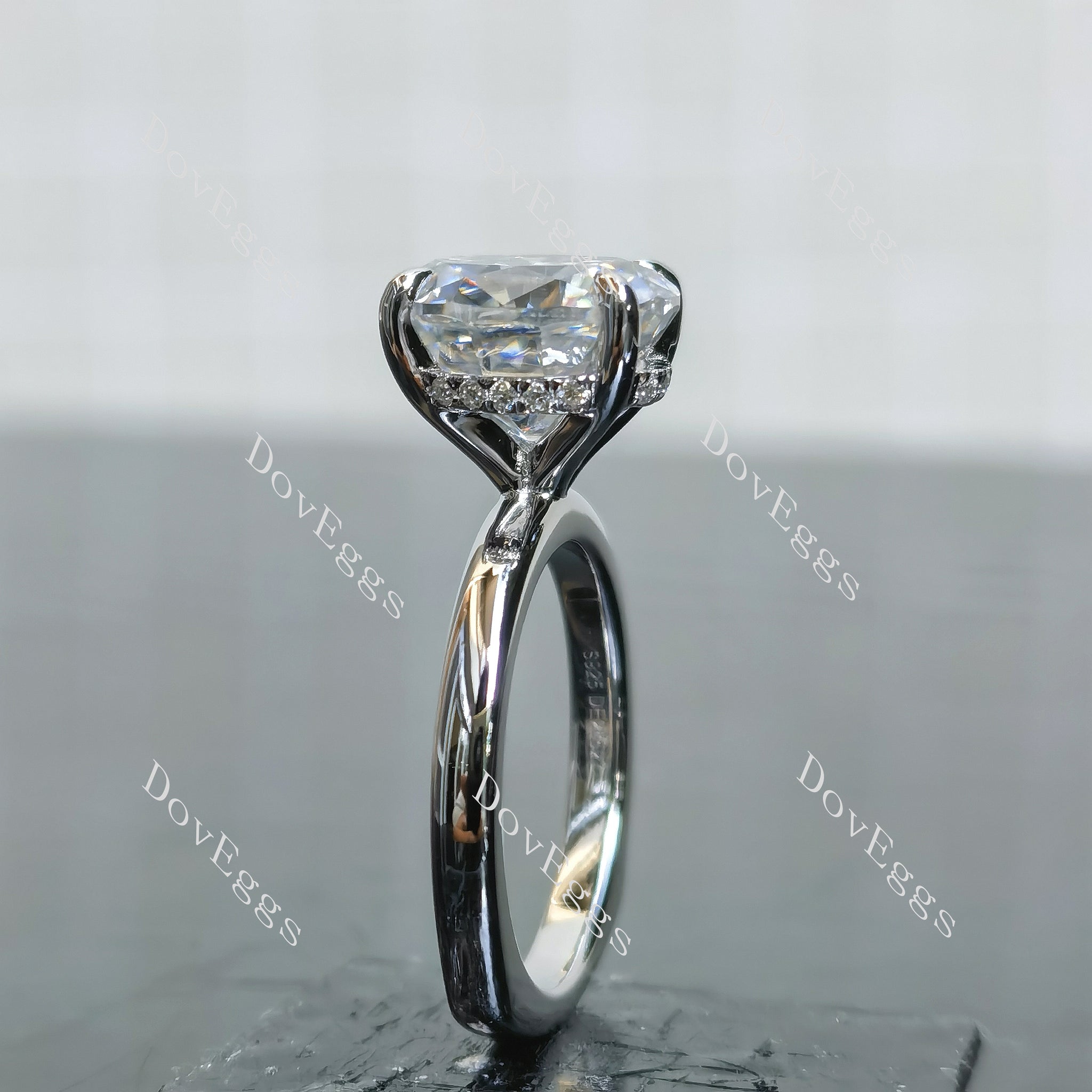 (size 4.75) Doveggs sterling silver 3ct oval moissanite engagement ring