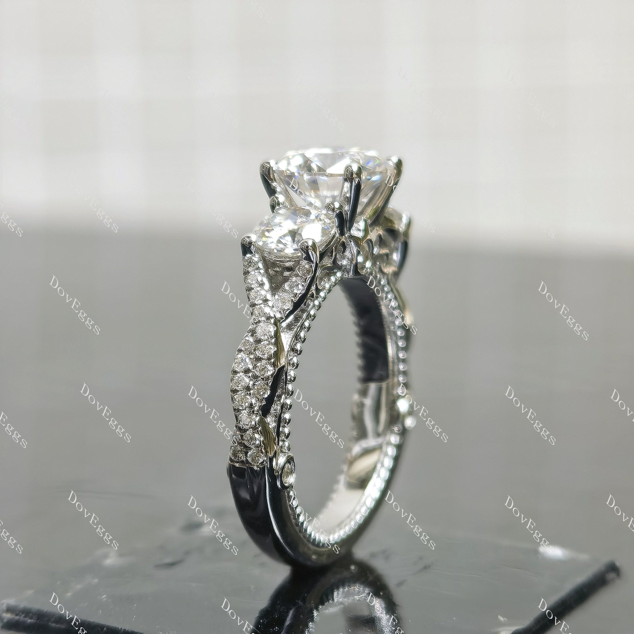 (size5.25) Doveggs 1.5ct round moissanite sterling silver engagement ring
