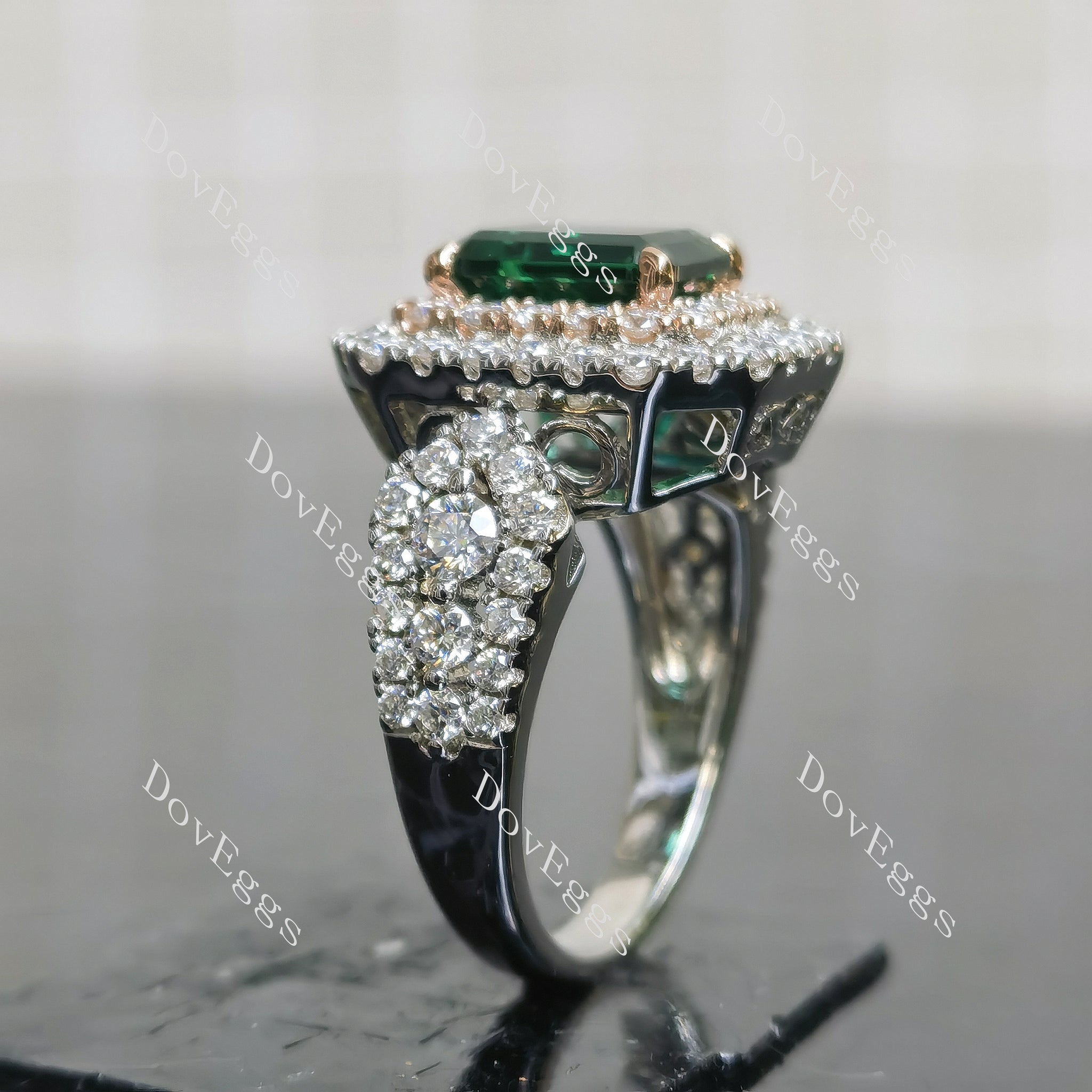 (size 7.5) Doveggs sterling silver 3ct emerald colored gem engagement ring