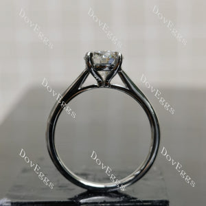 (size 8) Doveggs sterling silver 1.5ct Round moissanite engagement ring