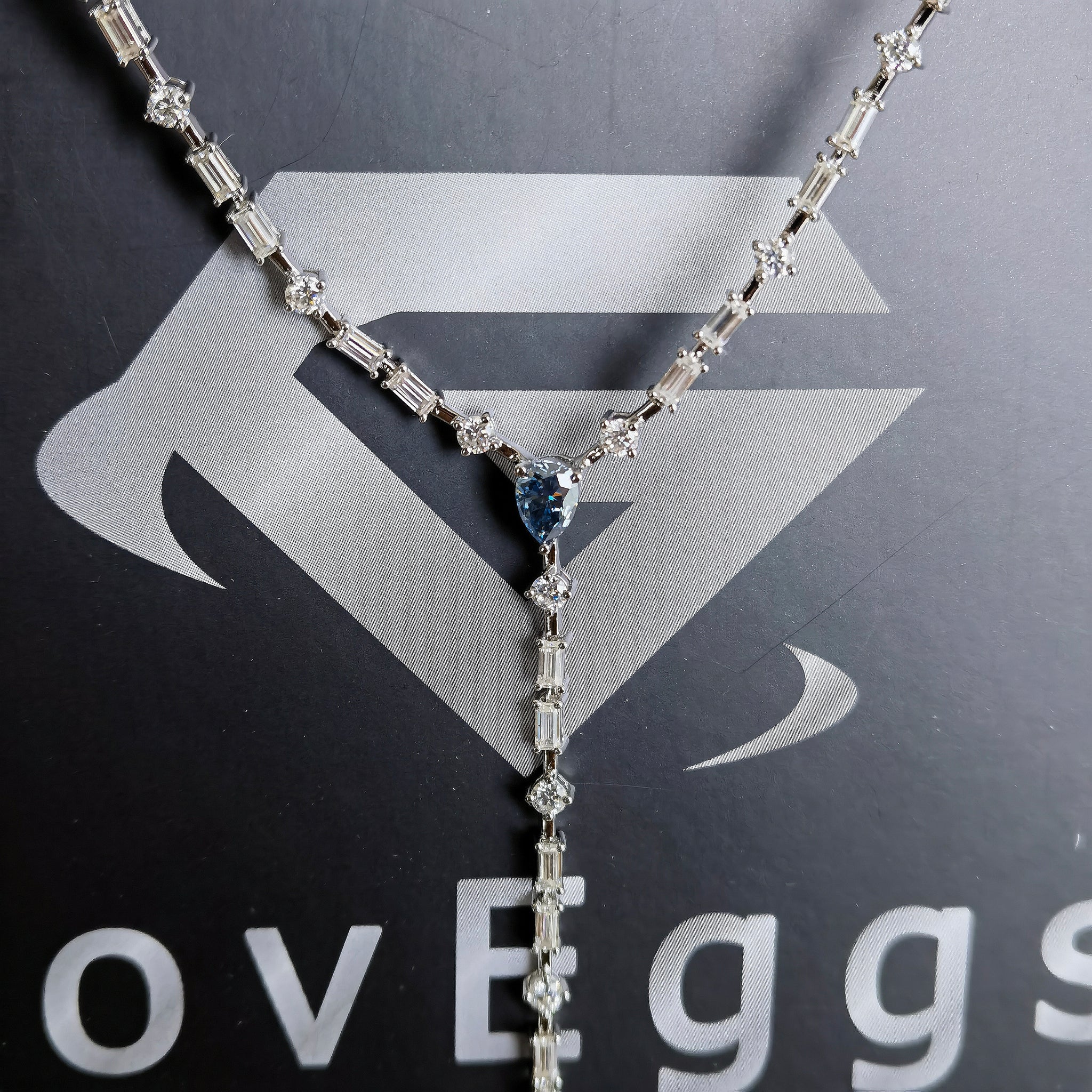 Doveggs emerald pear moissanite pendant necklace for women (18inch + 4inch)