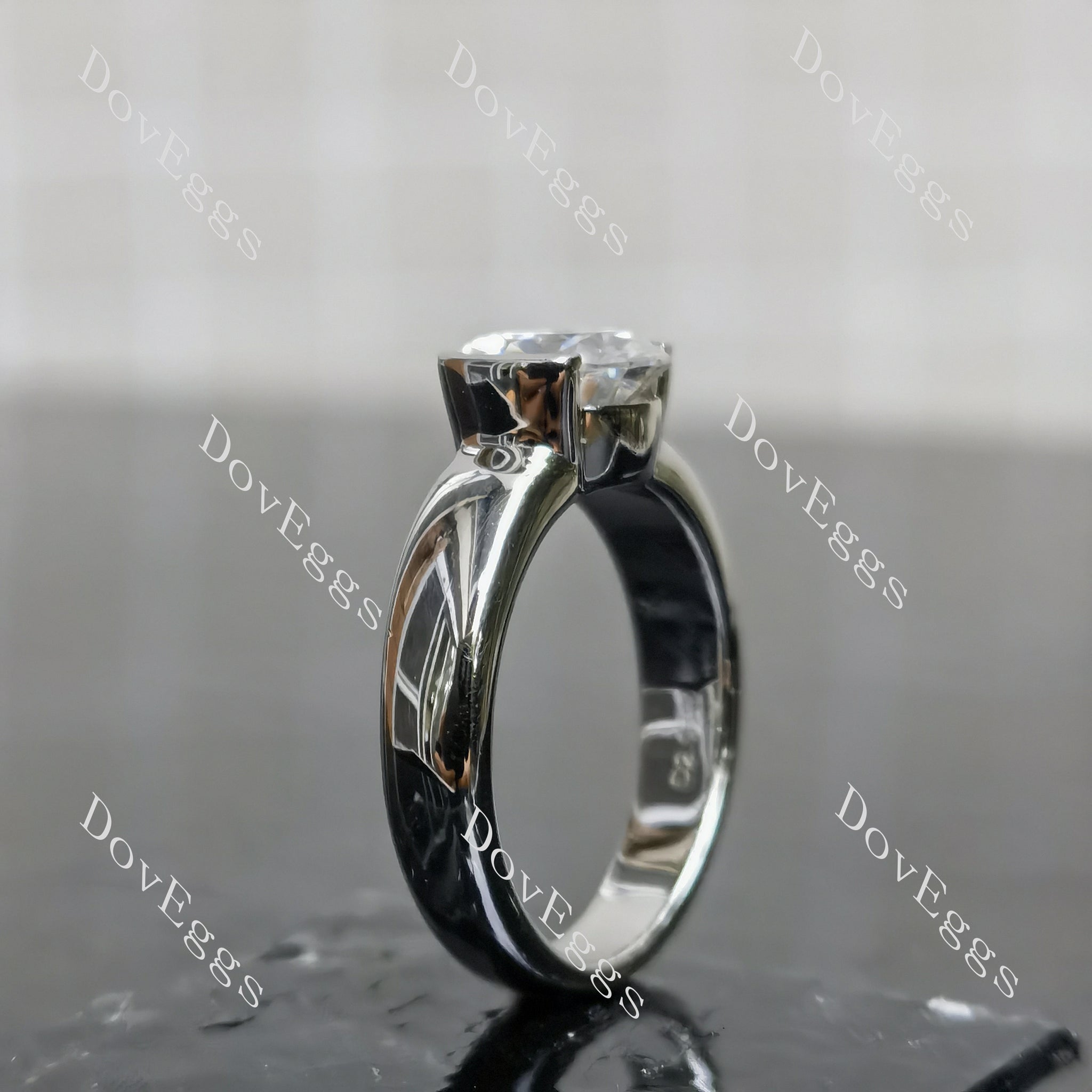 (size 6)Doveggs sterling silver 2ct Round moissanite engagement ring