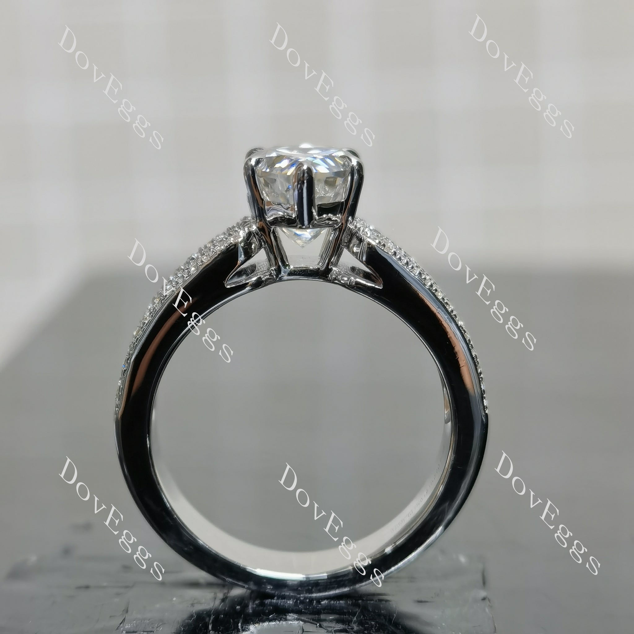 (size 7) Doveggs sterling silver 3ct Pear moissanite engagement ring