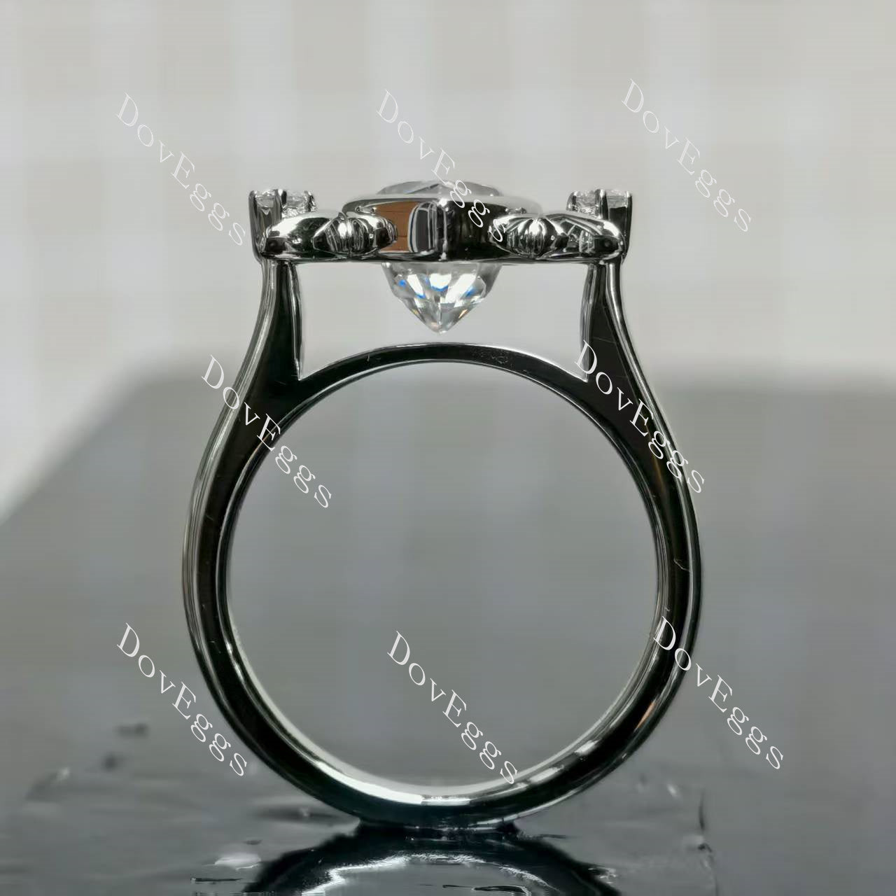 (size 8) Doveggs sterling silver 4ct pear moissanite engagement ring