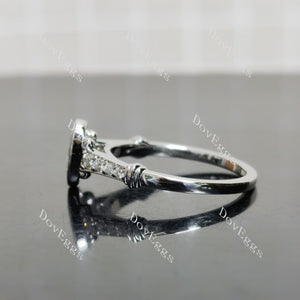 (size 8.5) Doveggs sterling silver 1ct oval moissanite engagement ring