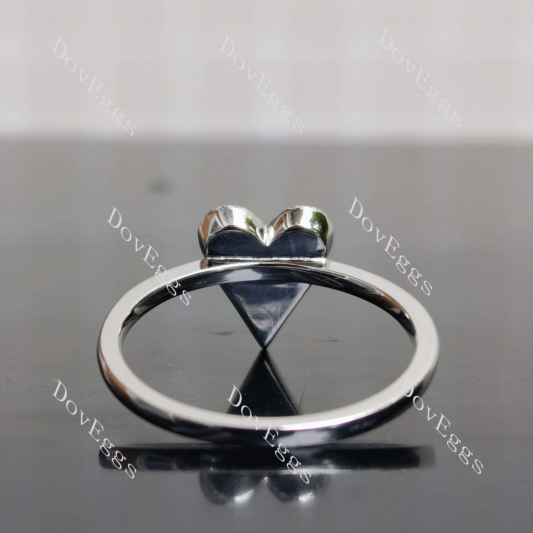 DovEggs heart shaped round moissanite wedding band