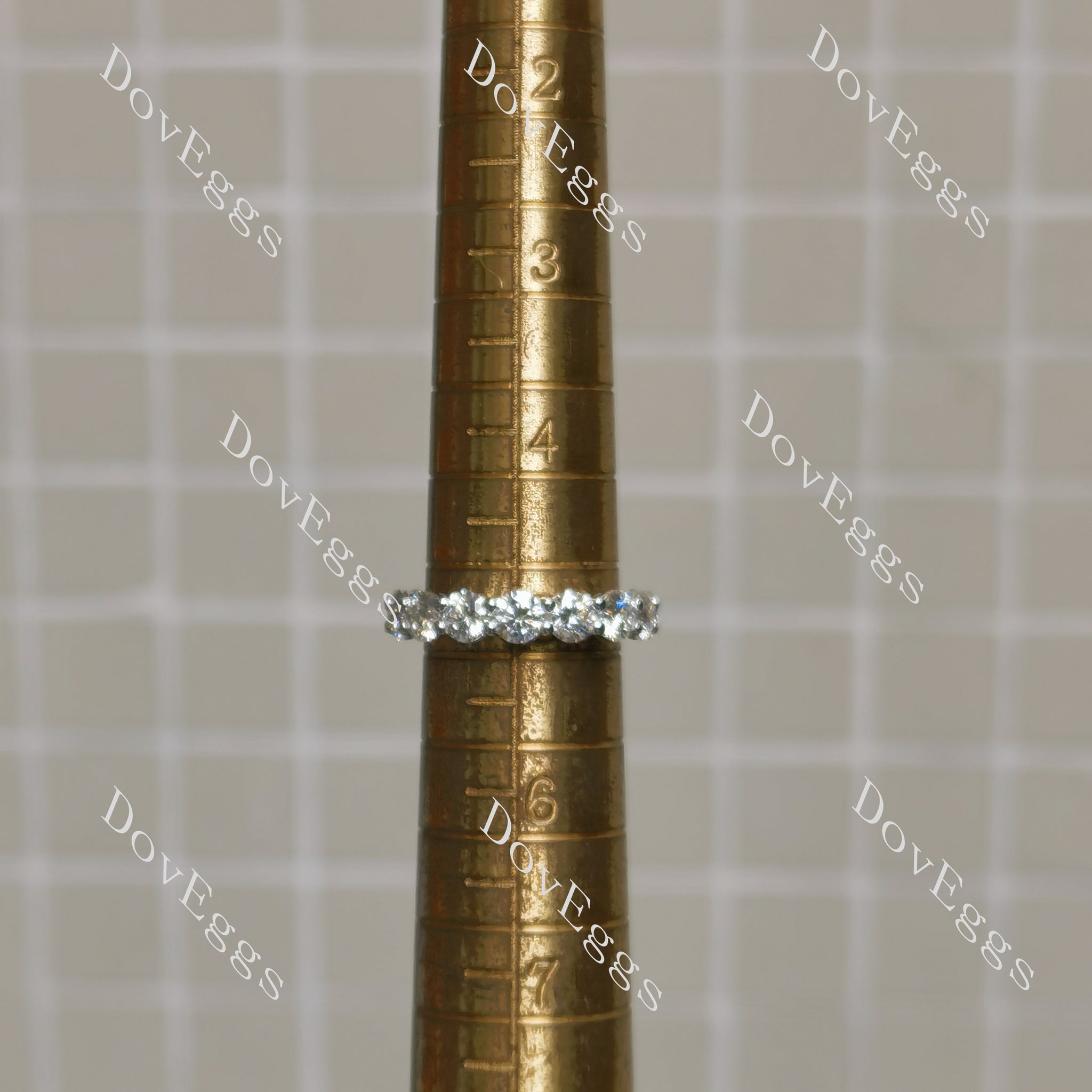 (size 4.75) Doveggs sterling silver Round moissanite wedding band