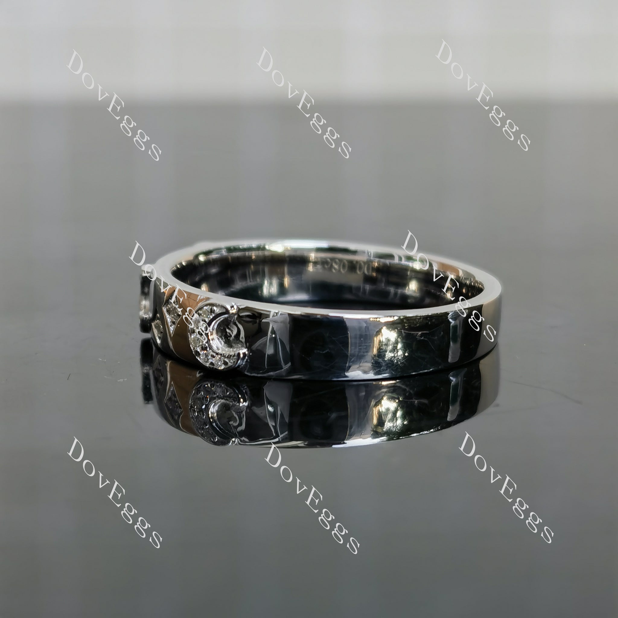 Doveggs star and moon round moissanite wedding band-3.5mm band width