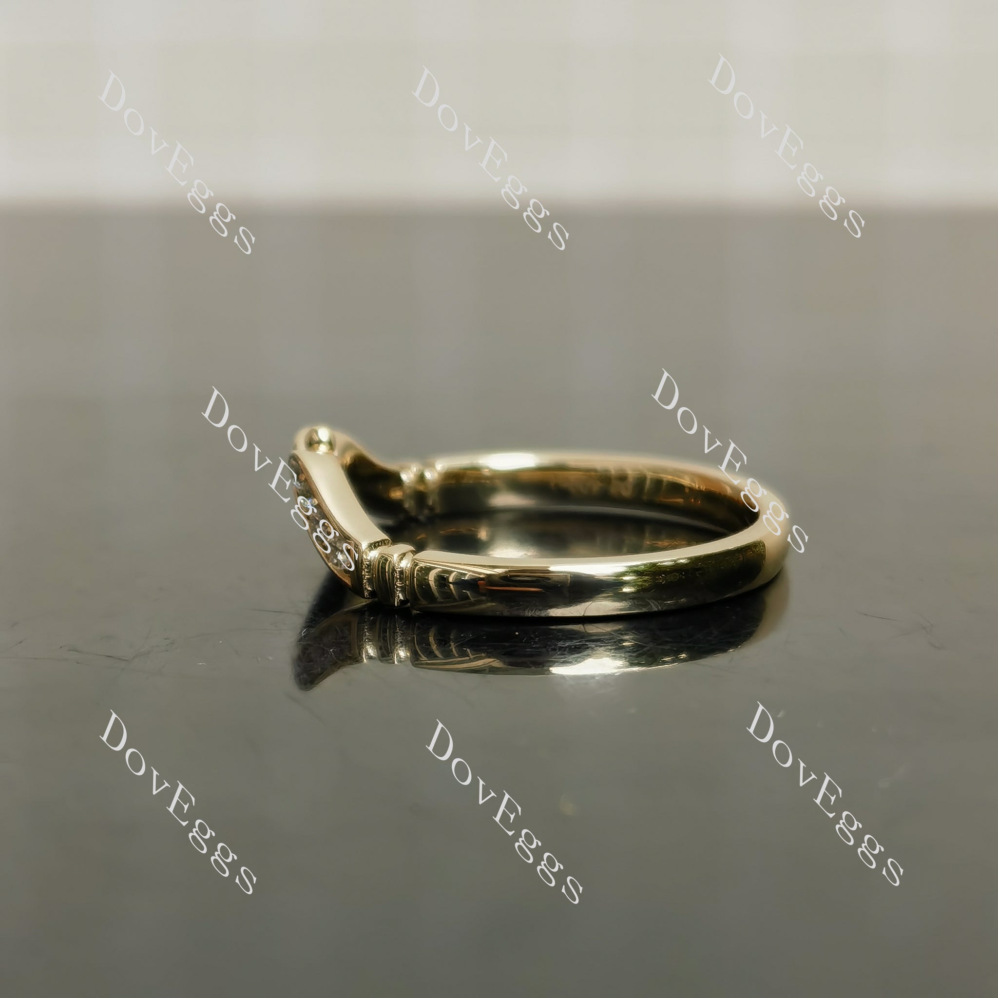 Doveggs round moissanite/lab grown diamond wedding band-2.3mm band width