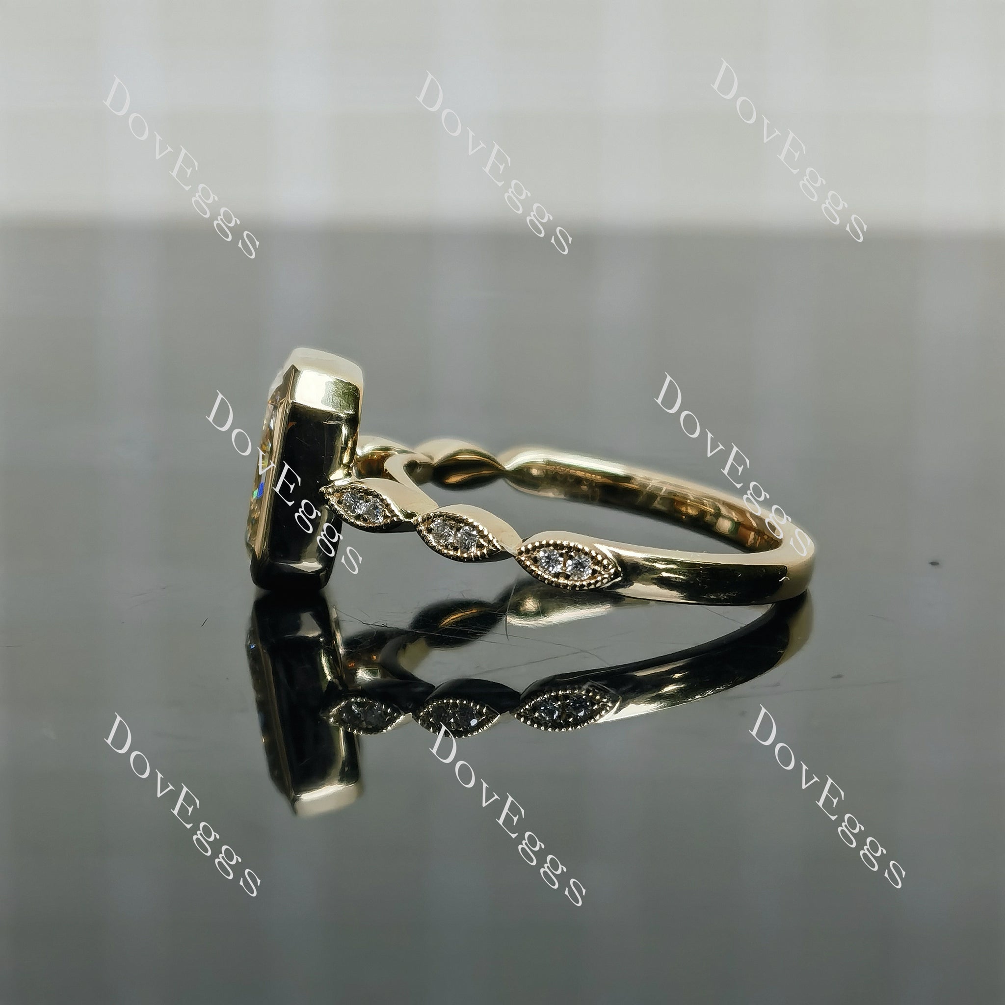 Doveggs Radiant Bezel Lab Grown Diamond Engagement Ring