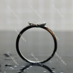 DovEggs heart shaped round moissanite/lab grown diamond wedding band