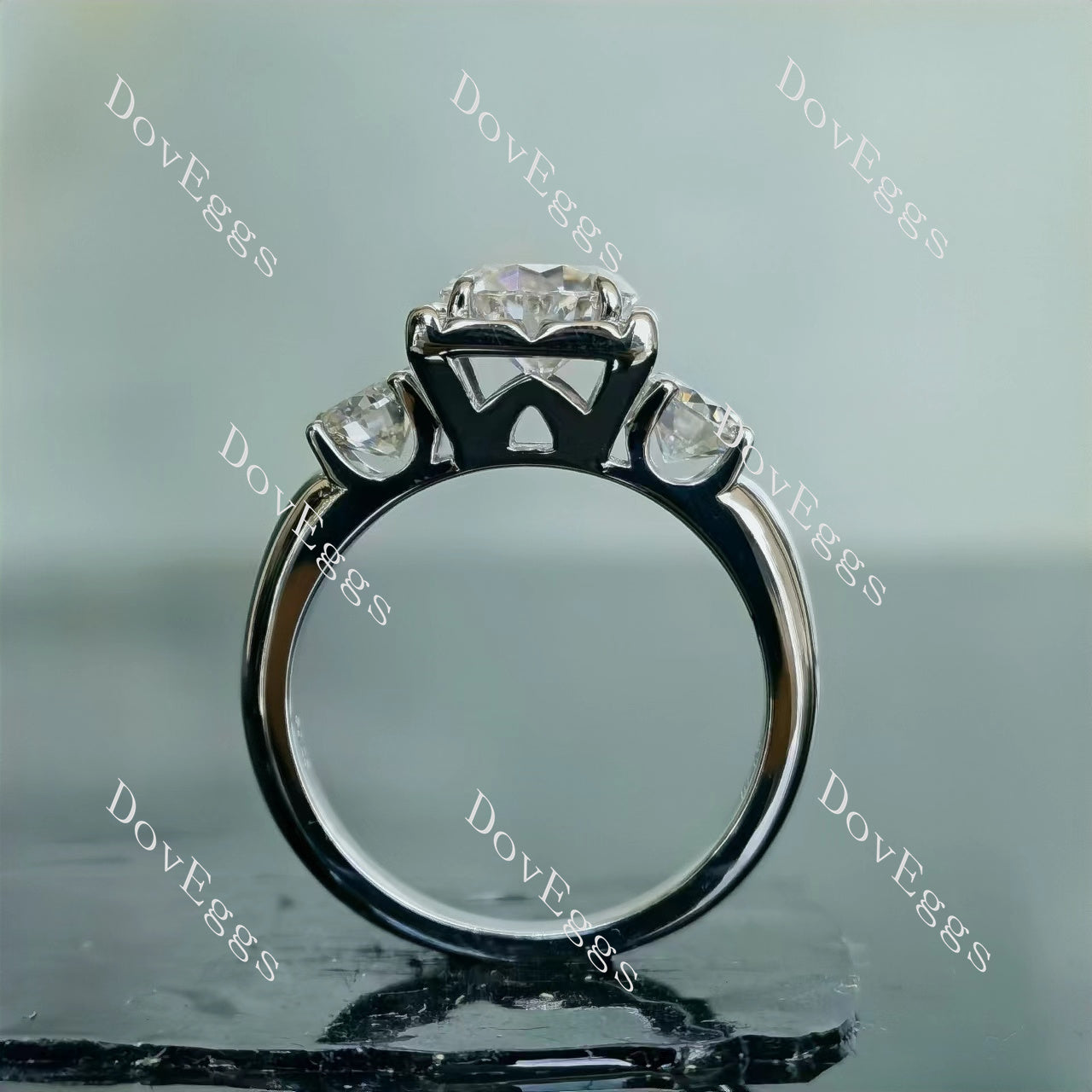 Doveggs round side-stone moissanite engagement ring