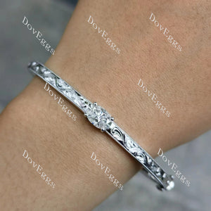 Doveggs 2ct oval carved moissanite bangle