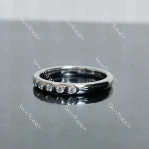 (size 7.25) Doveggs sterling silver round moissanite wedding band