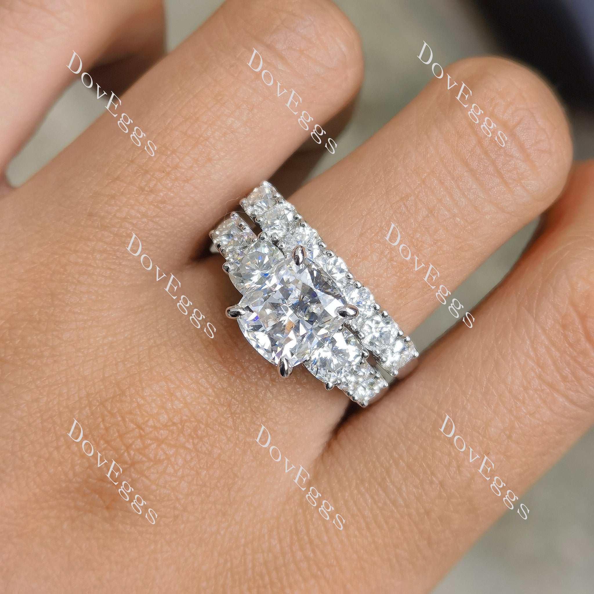 (size 7.25) Doveggs sterling silver 3ct cushion moissanite bridal set(2 rings)