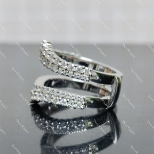 (size #8,#8.25 ) Doveggs sterling silver round moissanite enhancer