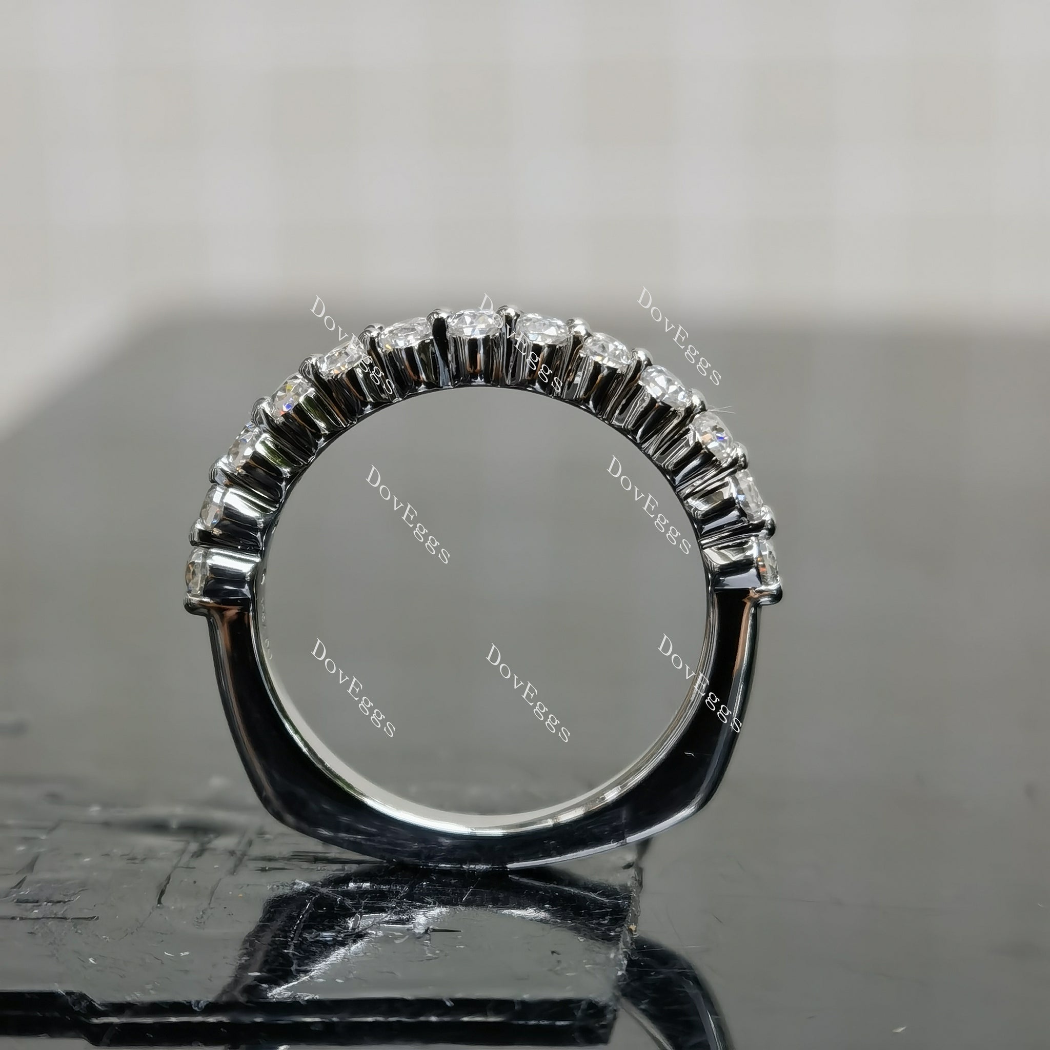(size 4.75) Doveggs sterling silver oval moissanite wedding band