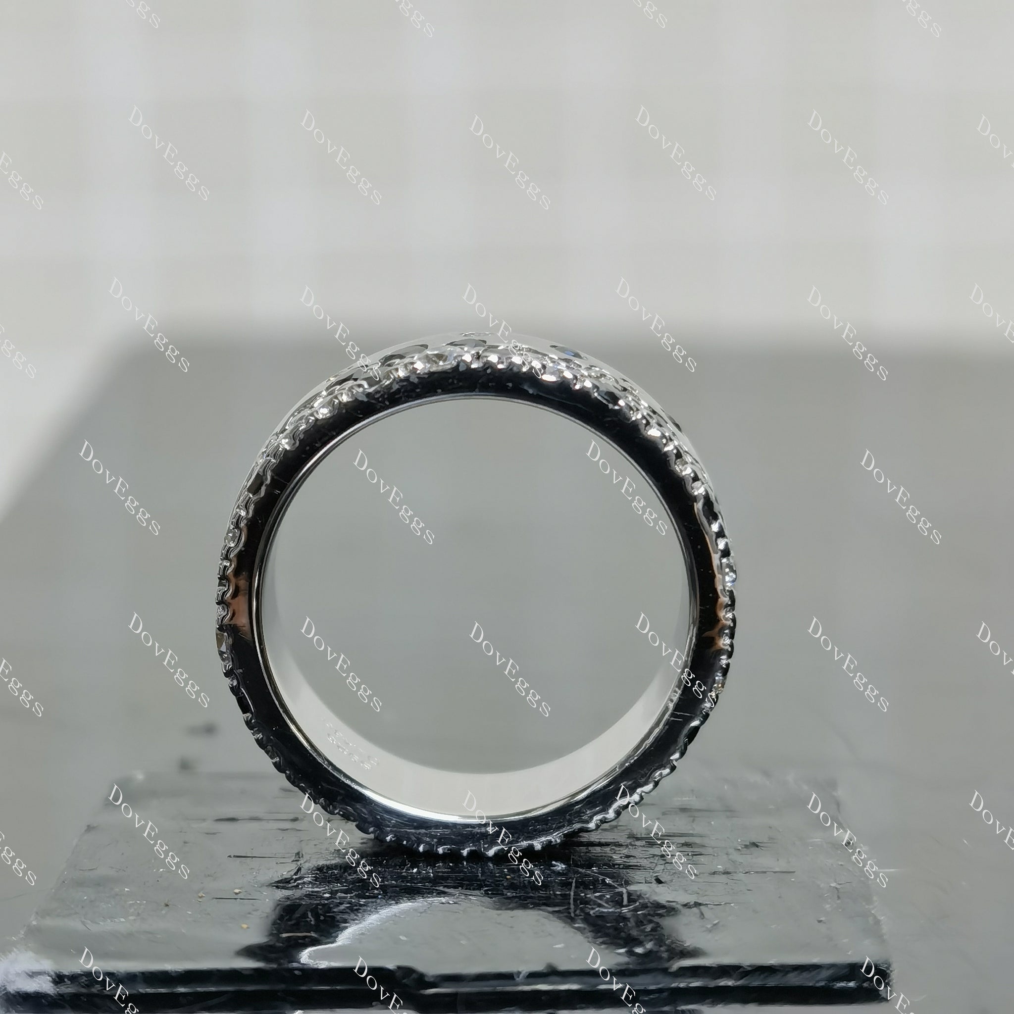 (size 5) Doveggs sterling silver 1.43cttw moissanite and black sapphire wedding band