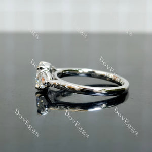 Doveggs round three-stone moissanite engagement ring