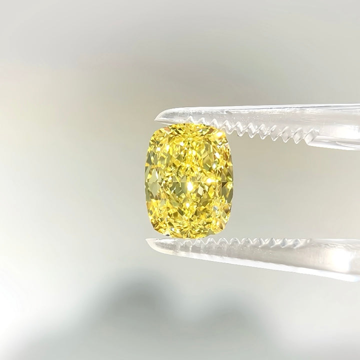 DovEggs 3.51ct cushion fancy vivid yellow VS1-LAB GROWN DIAMOND-EV711517525