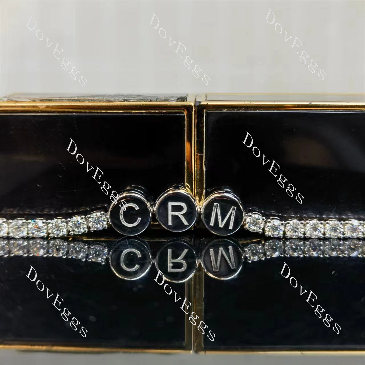 Doveggs round moissanite/lab grown diamond friendship bracelet