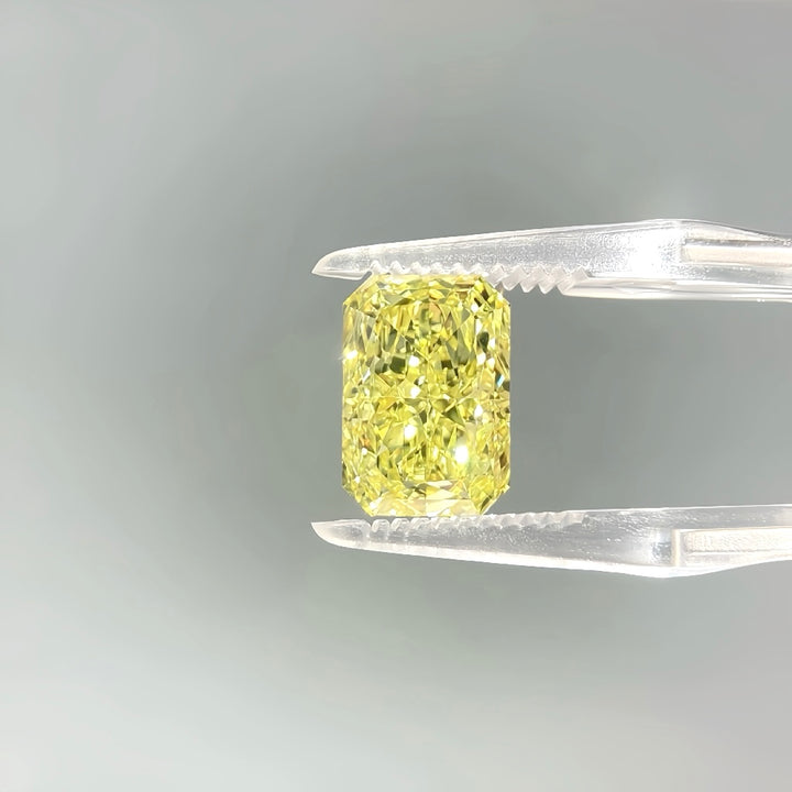 DovEggs 5.51ct radiant fancy vivid yellow VS1-LAB GROWN DIAMOND-EVD704517600
