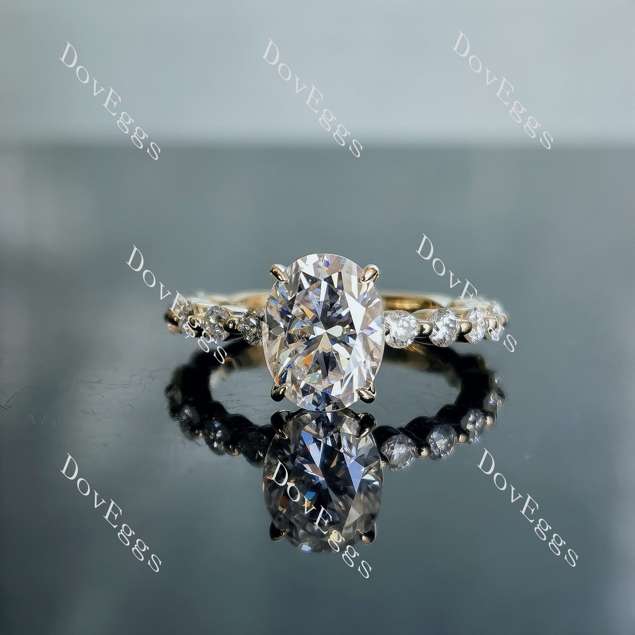 Doveggs oval moissanite engagement ring for women
