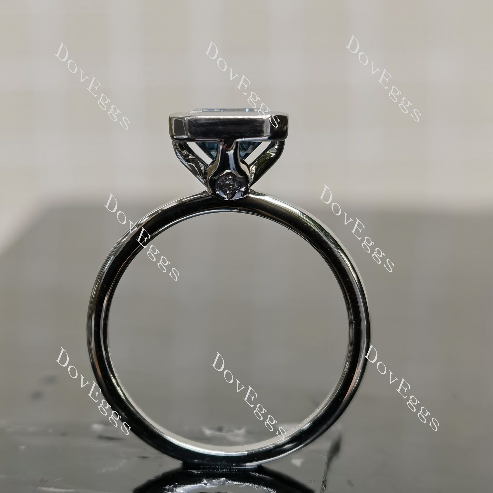 (size 7.5) Doveggs sterling silver pave emerald/princess moissanite ring