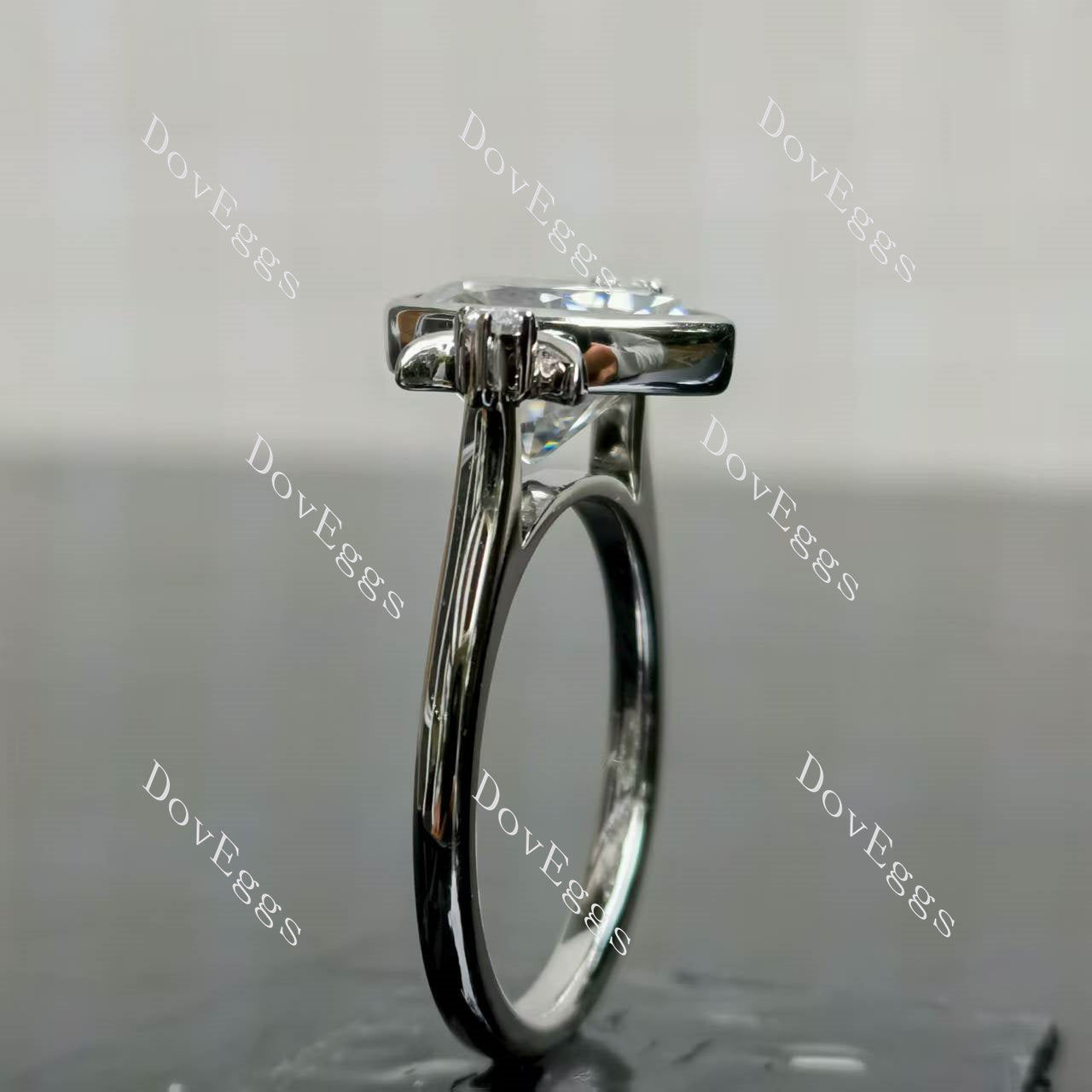 (size 8) Doveggs sterling silver 4ct pear moissanite engagement ring