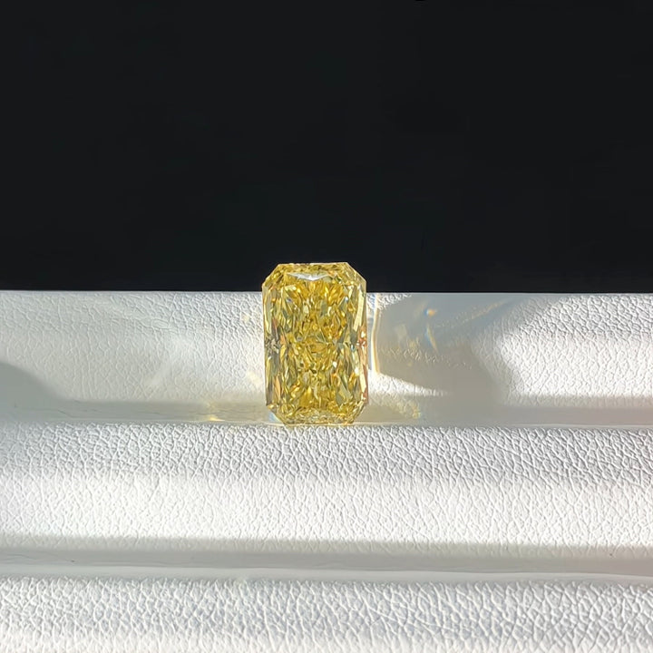 DovEggs 4.02ct radiant fancy vivid yellow VS1-LAB GROWN DIAMOND-EVD765631558
