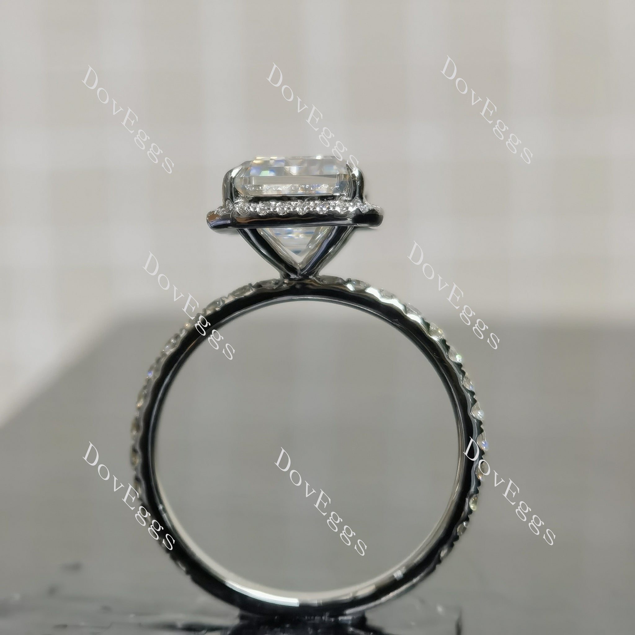 (size 8.5) Doveggs sterling silver 6ct emerald moissanite engagement ring
