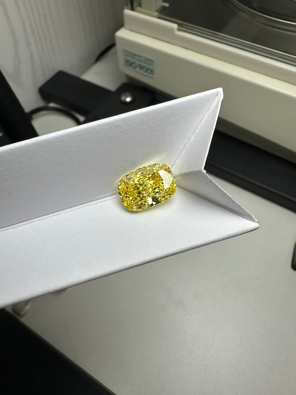 DovEggs 6.07ct cushion fancy vivid yellow VS1-LAB GROWN DIAMOND-10061050