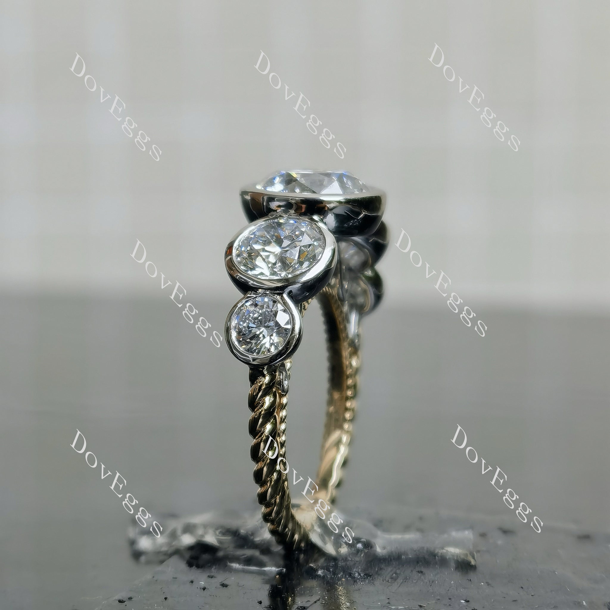 Tin's Mermaid Bubbles Round Bezel Side Stones Lab Grown Diamond Engagement Ring