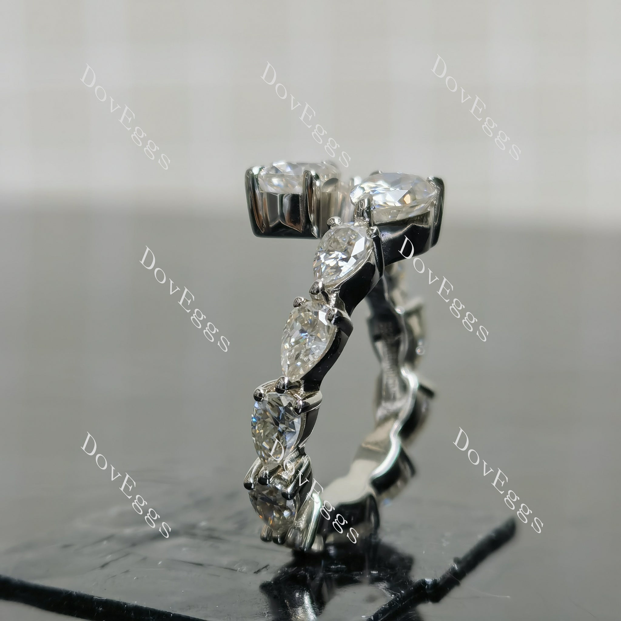 (size 5.5) Doveggs sterling silver 2 pcs pear moissanite wedding band