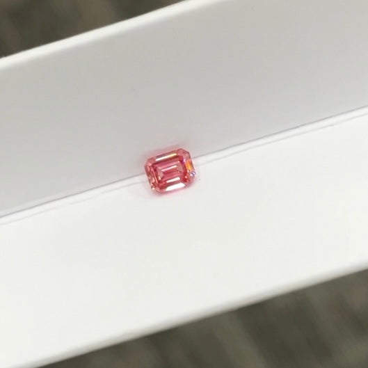 DovEggs 0.38ct emerald fancy vivid pink VS1-LAB GROWN DIAMOND-EVD6206017284