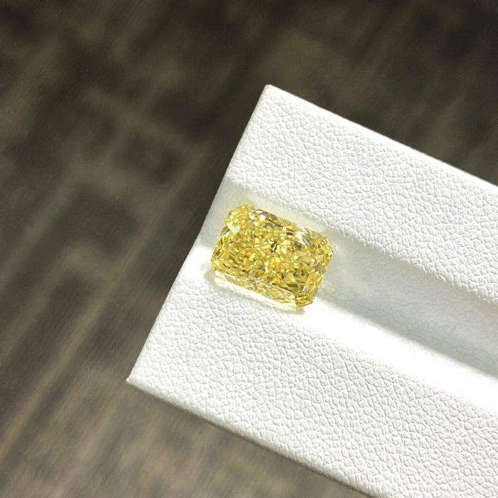 DovEggs 3.67ct radiant fancy vivid yellow VS1-LAB GROWN DIAMOND-EVD693504407