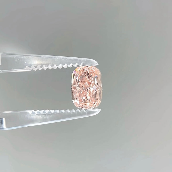 DovEggs 1.69ct cushion fancy intense pink VS2-LAB GROWN DIAMOND-EVD810614812