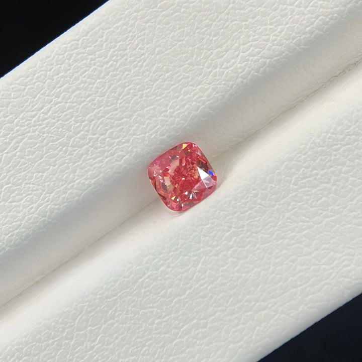 DovEggs 0.53ct cushion fancy vivid pink VS1-LAB GROWN DIAMOND-EVD6206017283