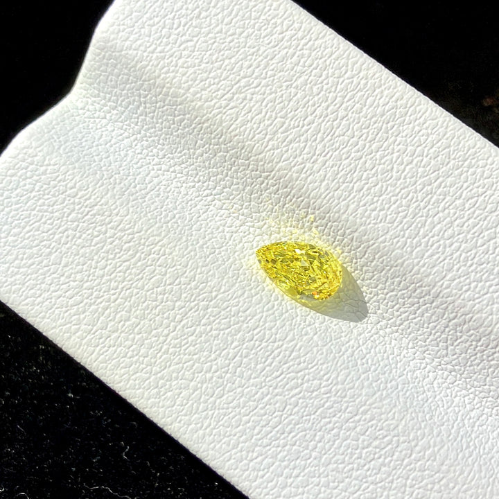 DovEggs 0.42ct pear fancy vivid yellow VVS2-LAB GROWN DIAMOND-EVD6206017384