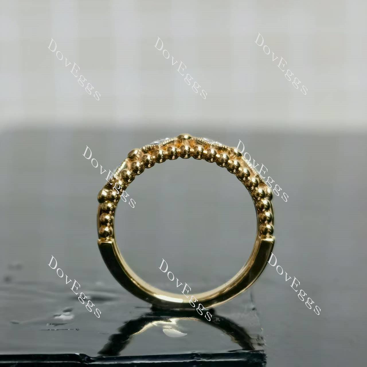 (size 3.5) Doveggs 18K yellow gold 0.2cttw princess lab grown diamond wedding band