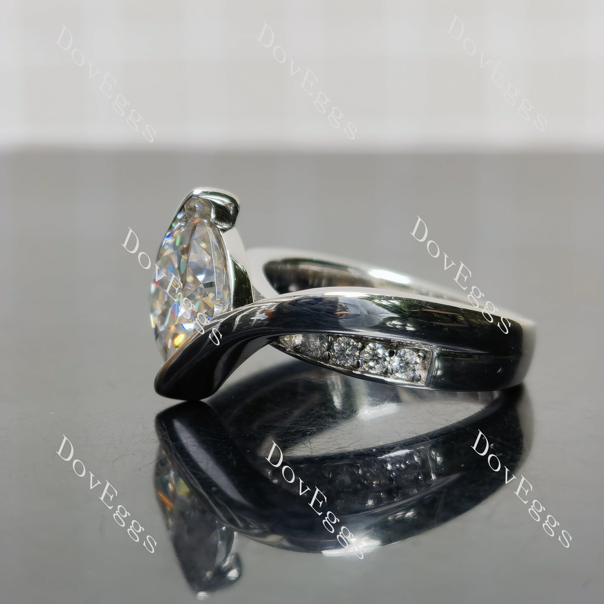 (size 6.5) Doveggs sterling silver 3ct Cushion moissanite engagement ring