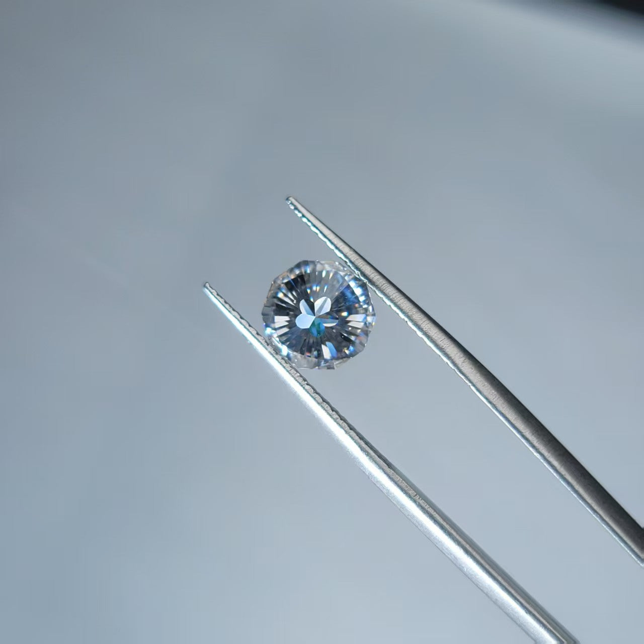 Doveggs 1ct-5ct Sakura cut moissanite loose stone