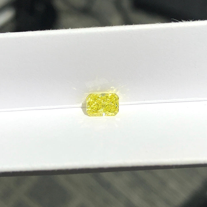 DovEggs 0.74ct radiant fancy intense yellow VVS2-LAB GROWN DIAMOND-EVD6206017368