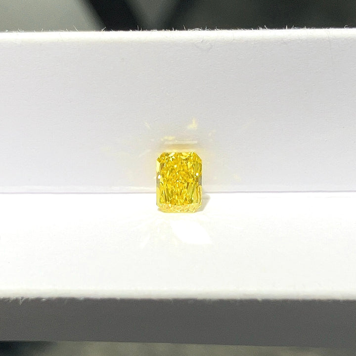 DovEggs 0.74ct radiant fancy vivid yellow VS1-LAB GROWN DIAMOND-EVD6206017342