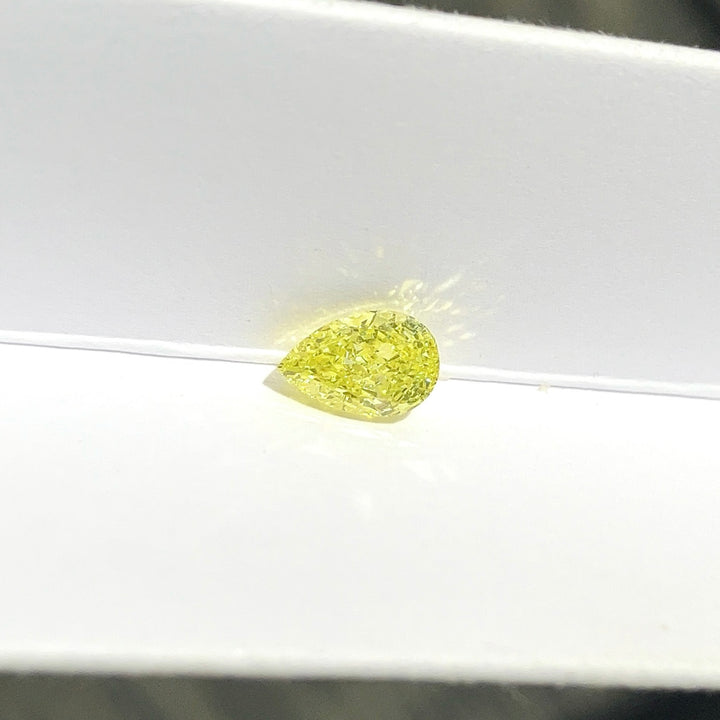 DovEggs 0.71ct pear fancy vivid yellow VVS2-LAB GROWN DIAMOND-EVD6206017412