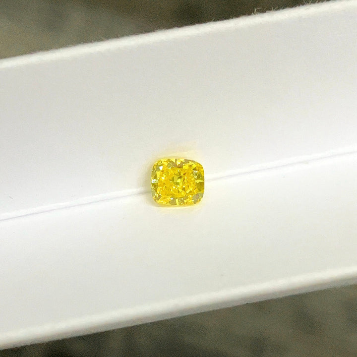 DovEggs 0.72ct cushion fancy vivid yellow VS1-LAB GROWN DIAMOND-EVD6206017320