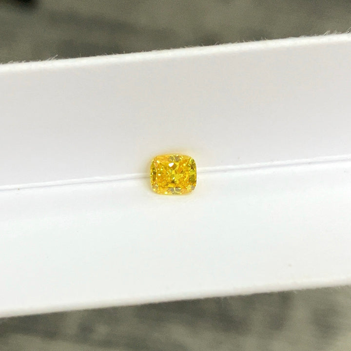 DovEggs 0.52ct cushion fancy vivid yellow VS1-LAB GROWN DIAMOND-EVD6206017315